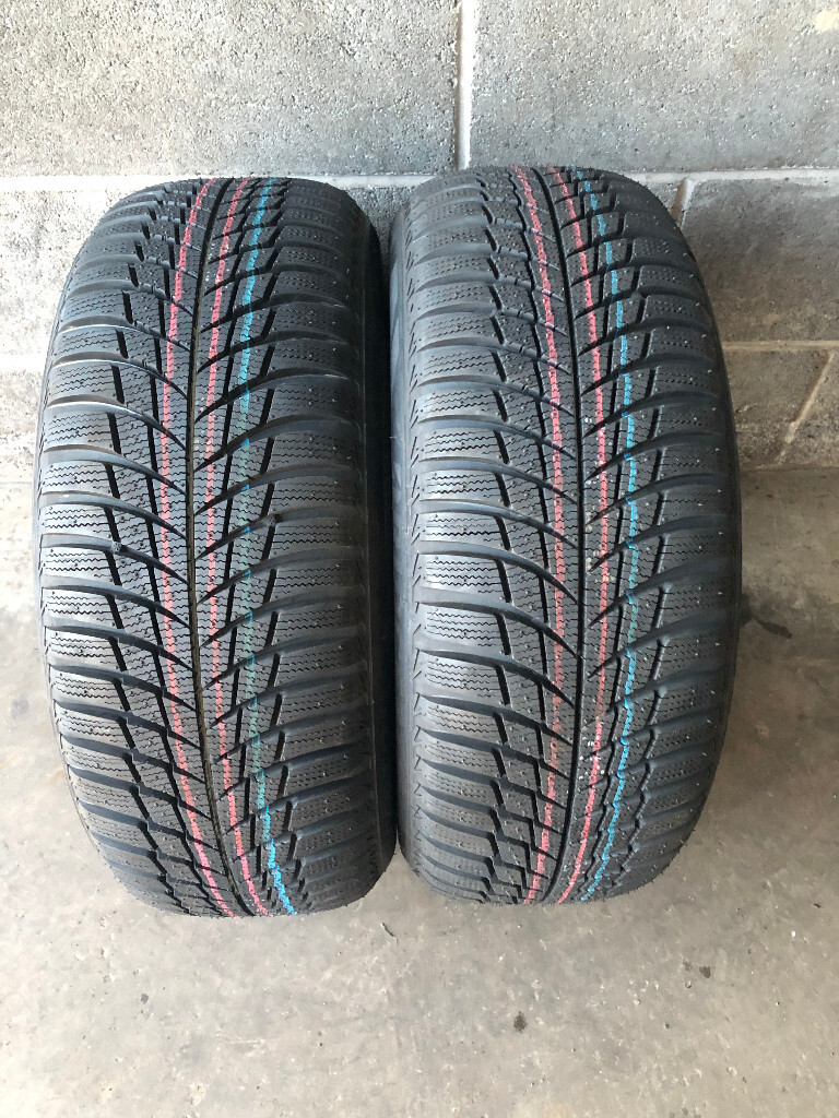 2 x 205 55 16 NEW BRIDGESTONE BLIZZAK LM001 WINTER TYRES in Stirling