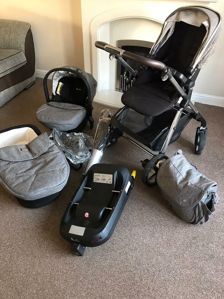 Silver Cross Pioneer Brompton travel system in Rothwell, West