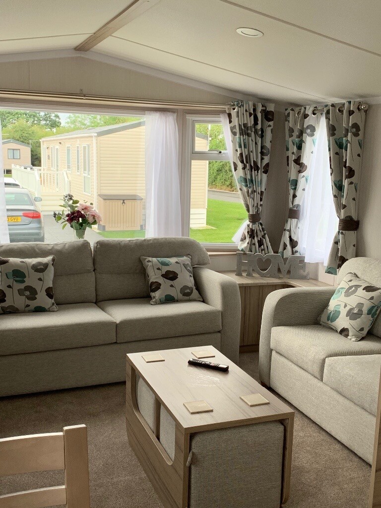 8 berth static caravan at Flamingo land . in Wombwell, South