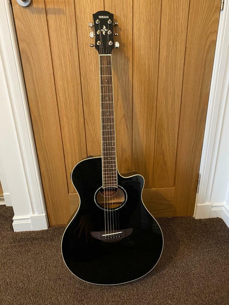 Yamaha APX600 APX 600 guitar in Kelty, Fife Gumtree
