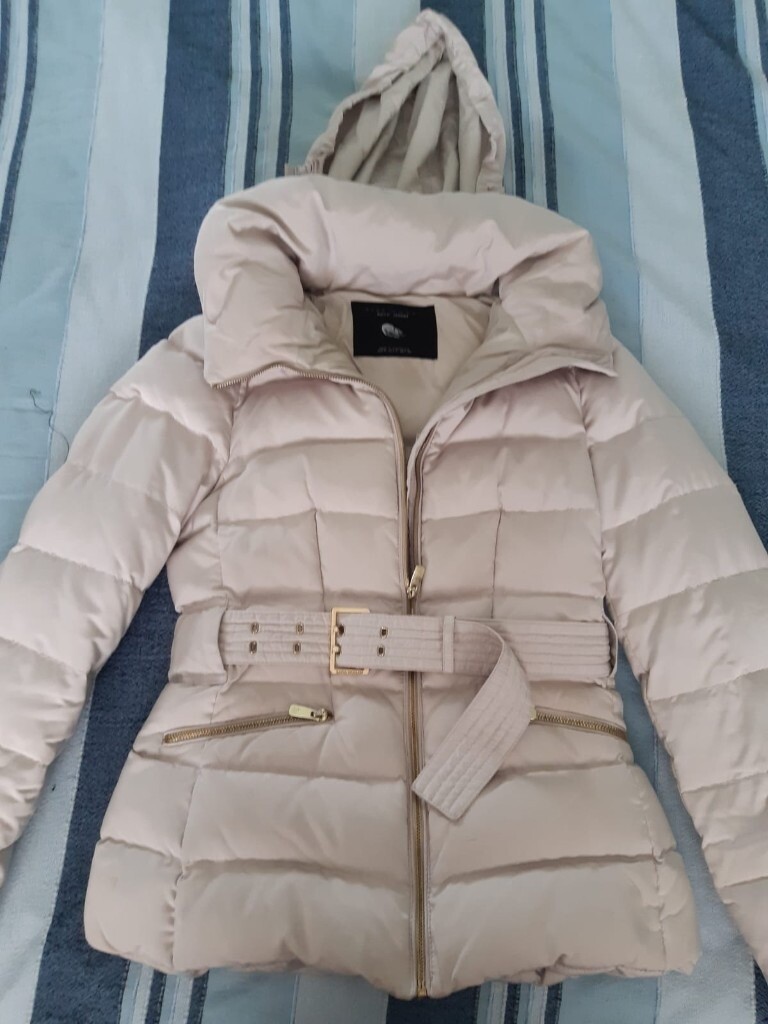Down Puffer Jacket Cream Size M (UK10 Down Puffer Jacket Cream Size M (UK10