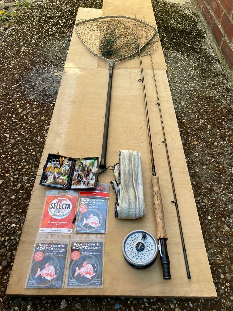 Good quality fly fishing outfit rod/reel/flies/leaders/trout net. in