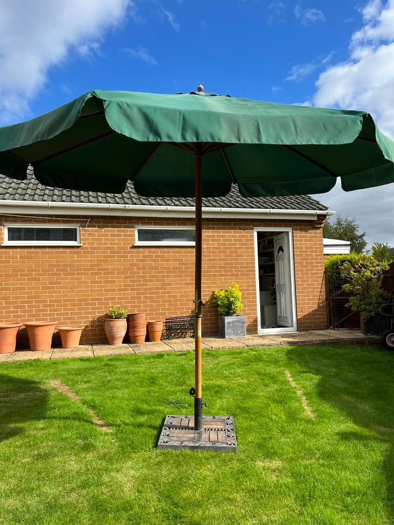 Patio brolly with base plate in Rotherham, South Yorkshire Gumtree