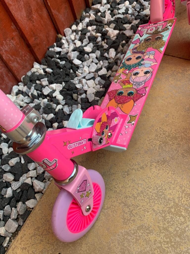 2 girls lol scooters in Grimsby, Lincolnshire Gumtree