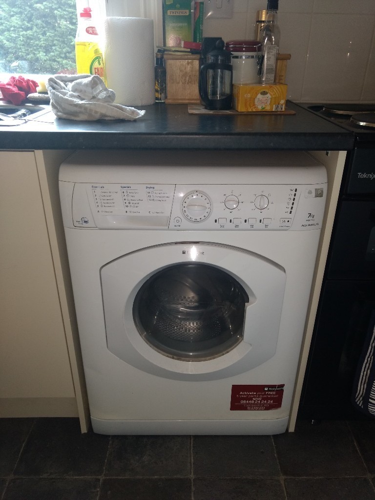 Washer Dryer Hotpoint Aquarius WDL540 7kg works perfectly in Oakwood