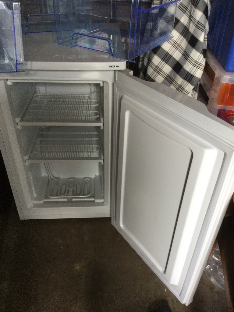 Lec Under Counter Freezer freestanding, 3 drawer in Norwich
