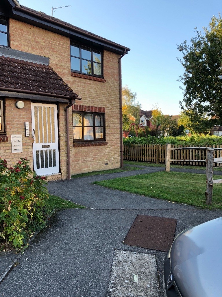 Flat rental in paddock wood , Tonbridge in Paddock Wood, Kent Gumtree