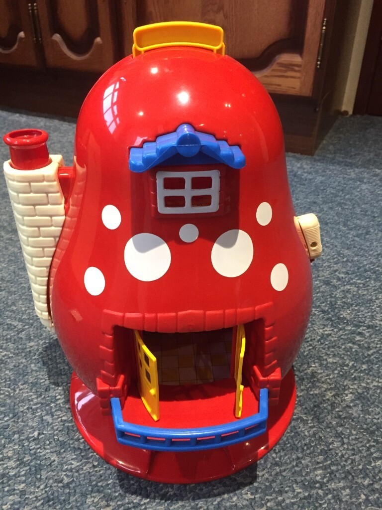 Matchbox Mushroom Playhouse. in CaisteronSea, Norfolk Gumtree