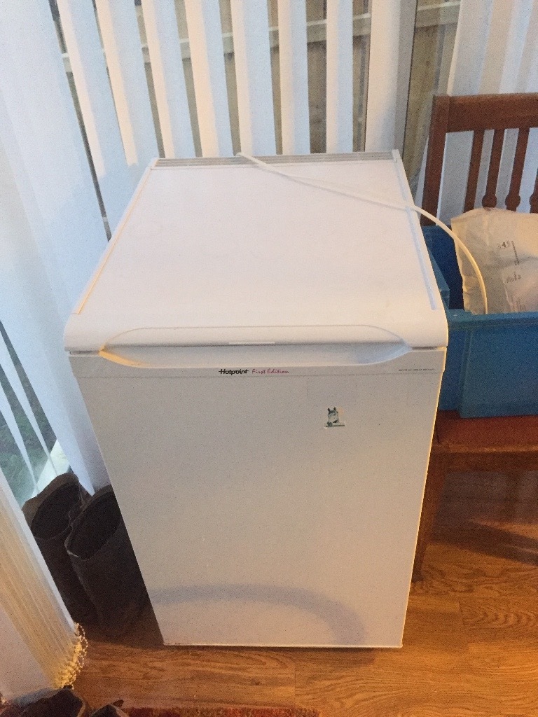 **Hotpoint** Slim line / Under Counter Fridge with Ice Box / Freezer