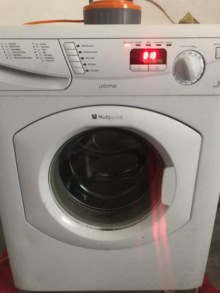 Hotpoint Washing machine 7kg drum 1400 spin clean overall works perfect