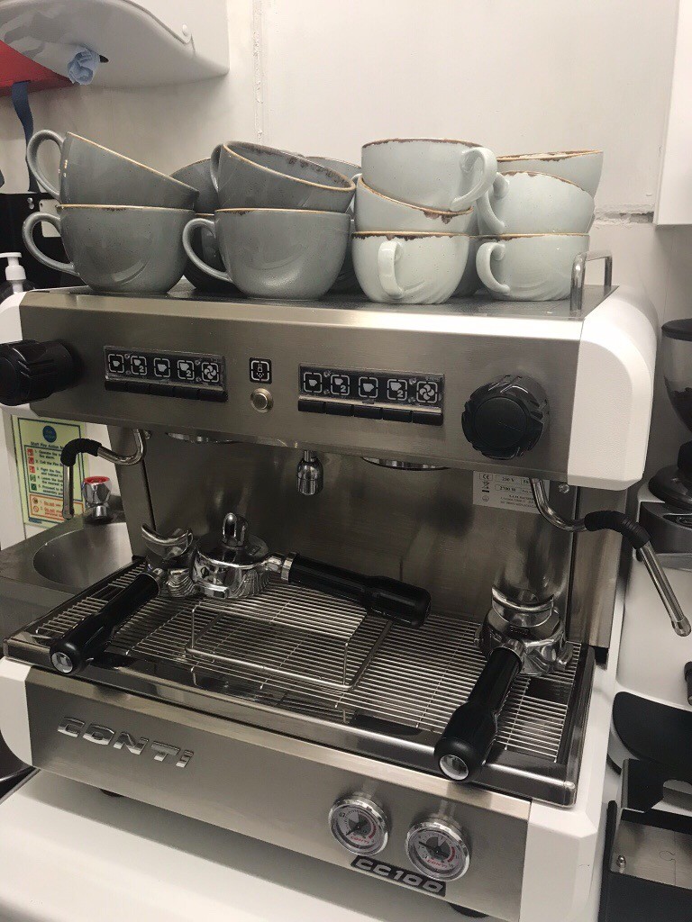 Conti Compact Espresso Coffee Machine, Grinder and Accessories.Only 6 moths old in Perth