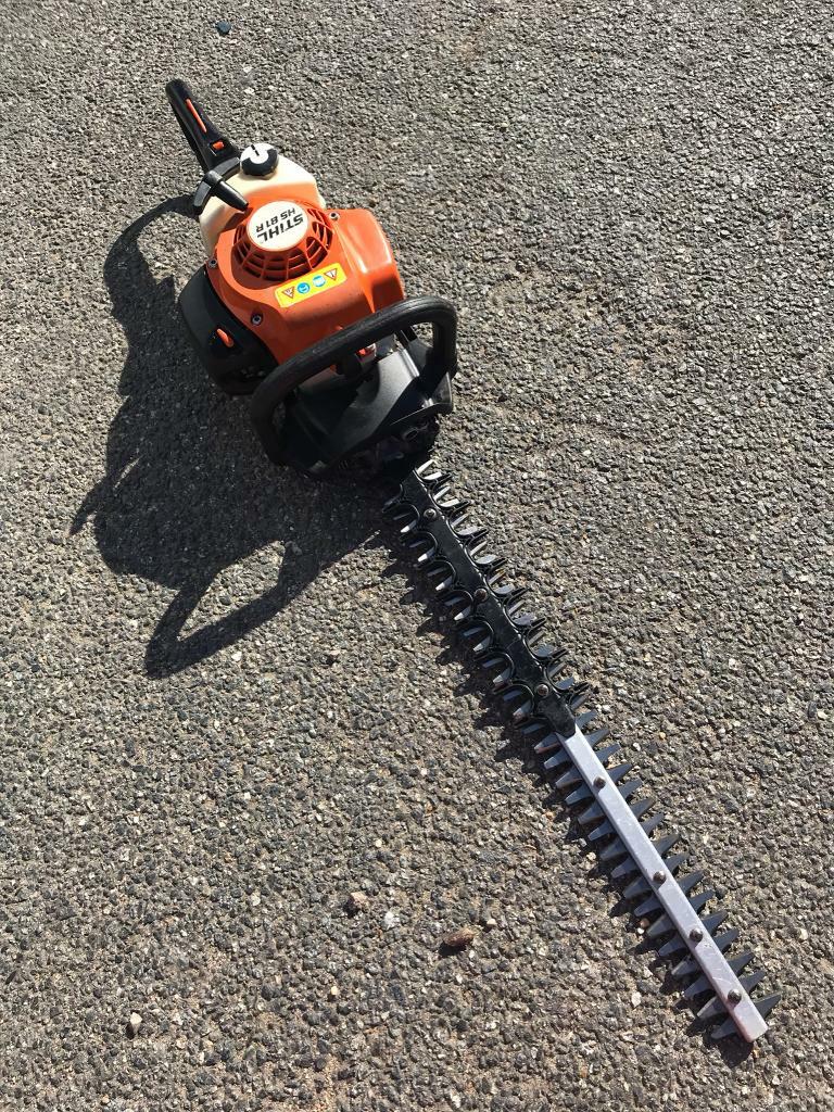 2012 STIHL HS81R HEDGE TRIMMER CUTTER WITH 24” BLADES in Carlton