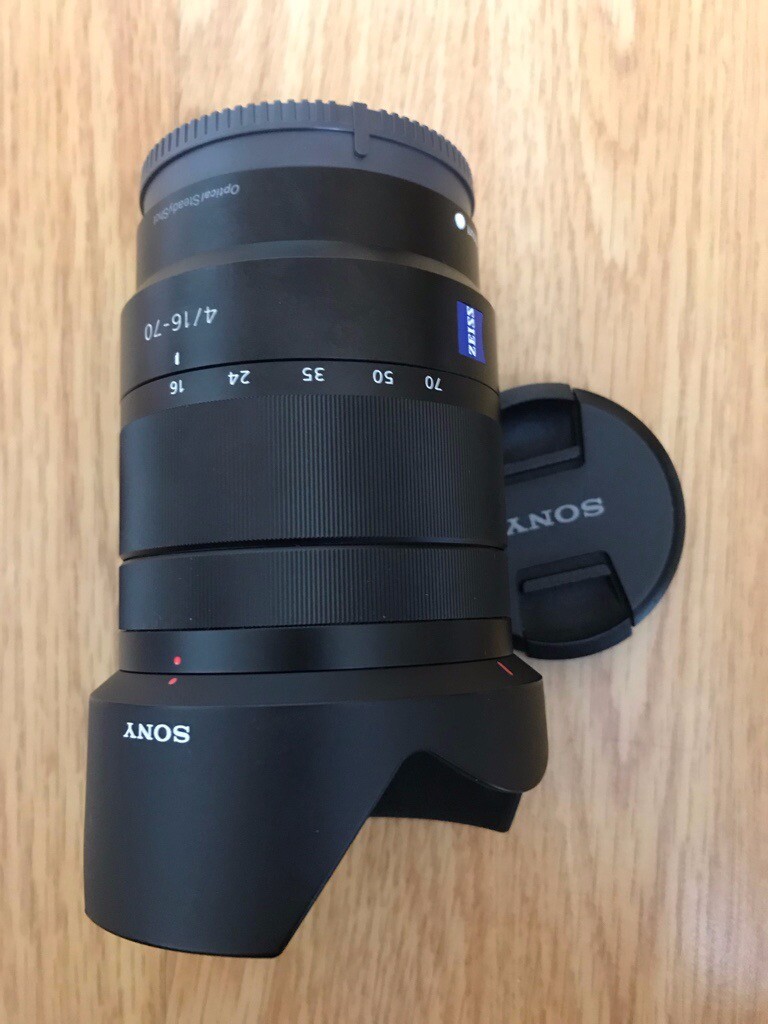 Sony 1670mm F4 Zeiss zoom lens for Sony Emount (APSC), as new in