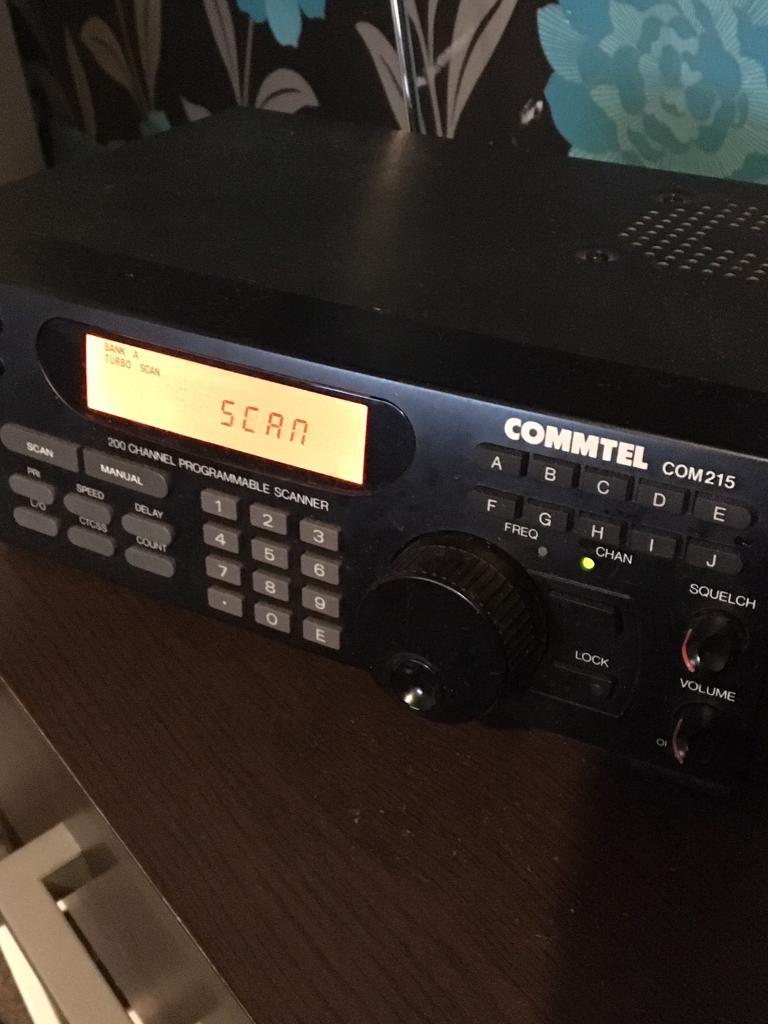 Scanner / radio scanner/ commtel 200channel home scanner in