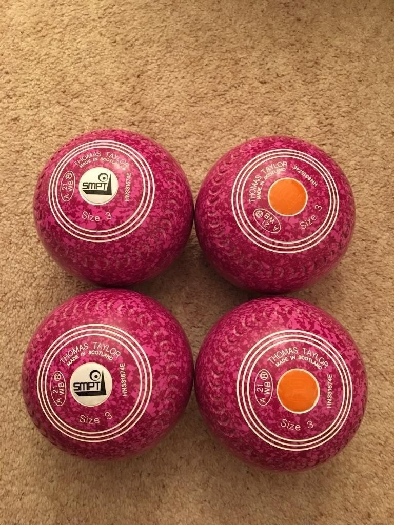 Thomas Taylor International size 3 Bowls Pink (Raspberry Ripple) Great