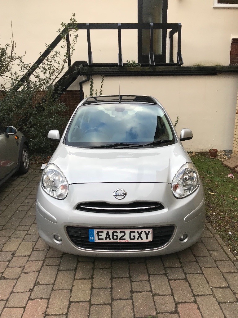 silver nissan micra 1.2 DIGS TEKNA top of range fully loaded low