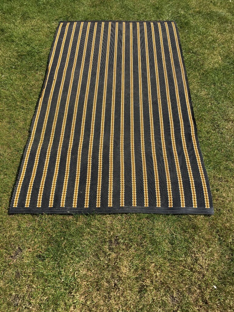 LARGE WOVEN PLASTIC MAT in Tooting, London Gumtree