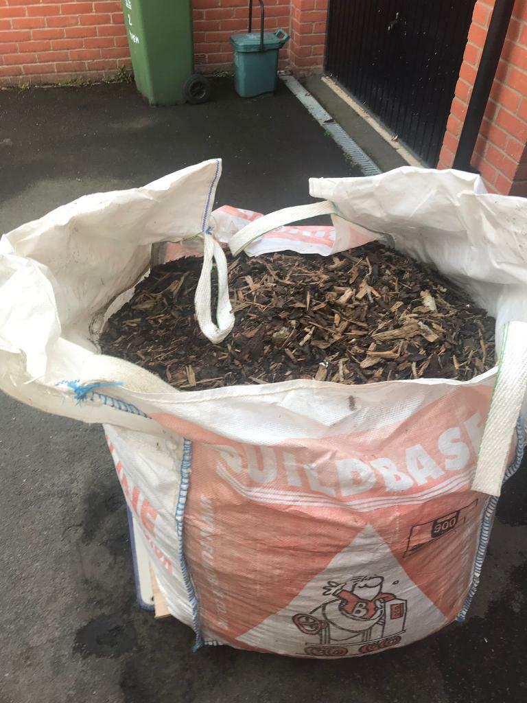 Wood Chip 1 Ton Bag Free to collector in Aylesbury, Buckinghamshire