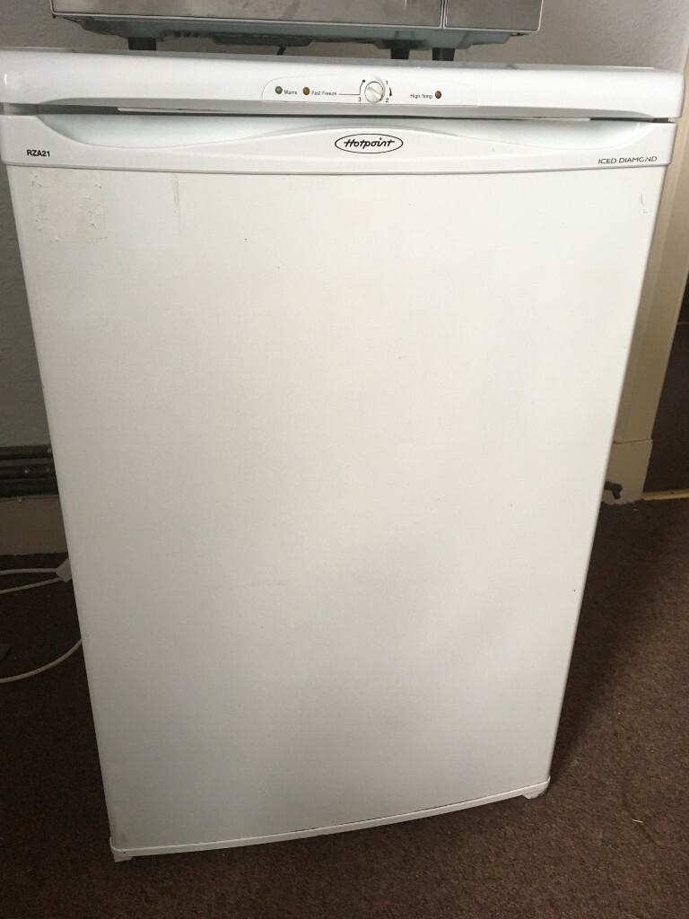 RESERVED Hotpoint 'Iced Diamond' Under Counter Freezer in Leith