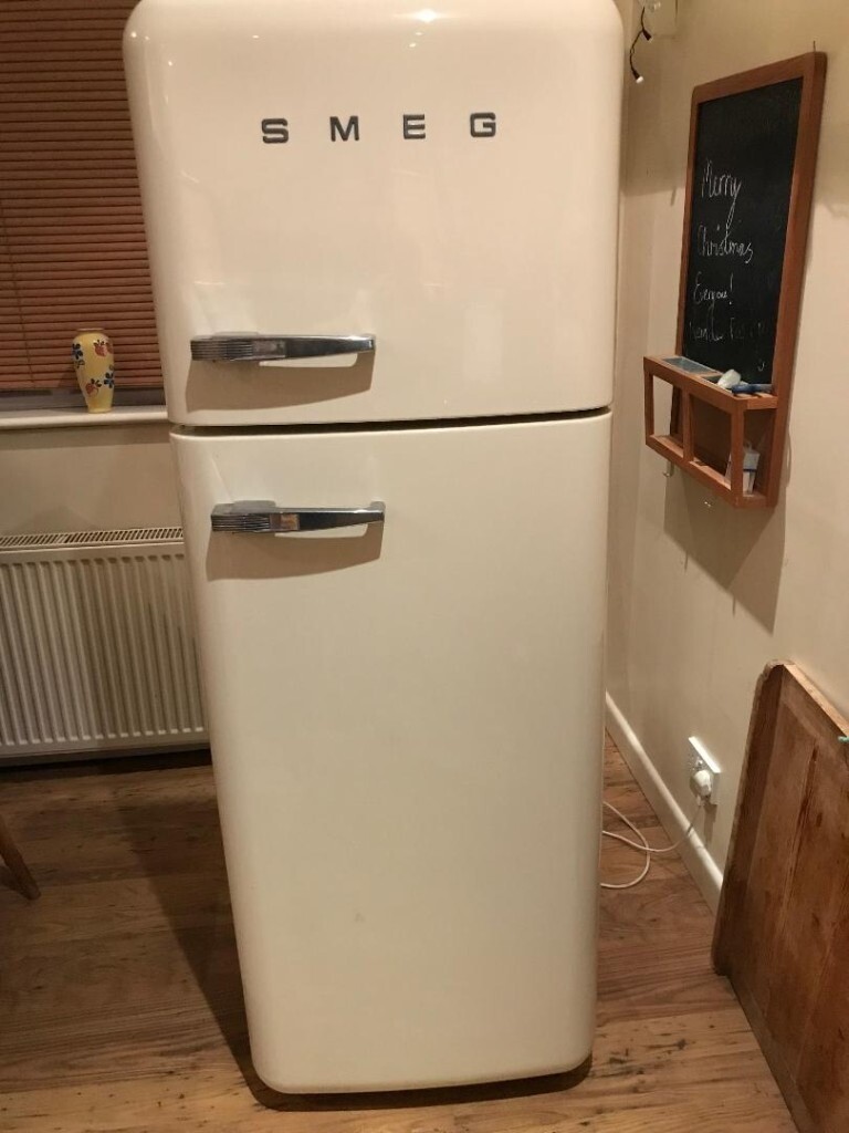 SMEG Retro Fridge Freezer in immaculate condition. in Southampton