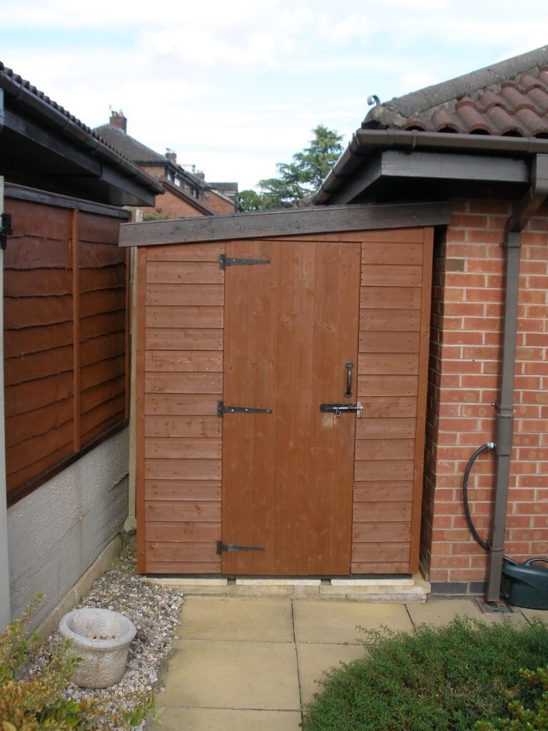 garden shed for a quick sale - sold!!! in lostock hall