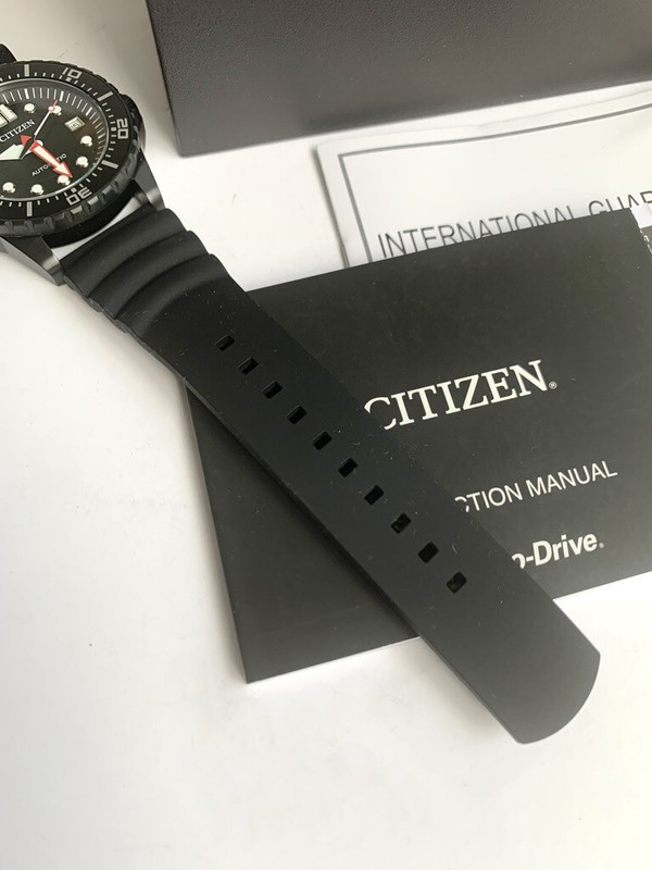 Pre-owned Citizen Brand  Watch Nj0125-11e Automatic Black Date Dial Black Rubber Strap