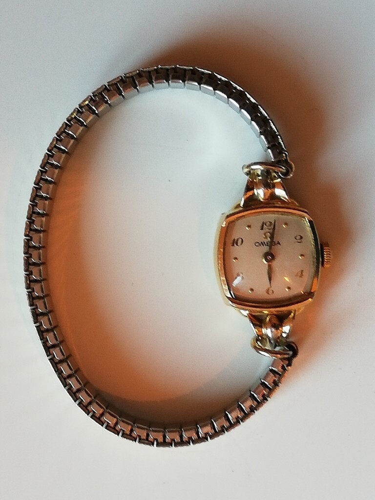 omega-9-ct-gold-ladies-cocktail-watch-from-the-1950-s-60-s-in