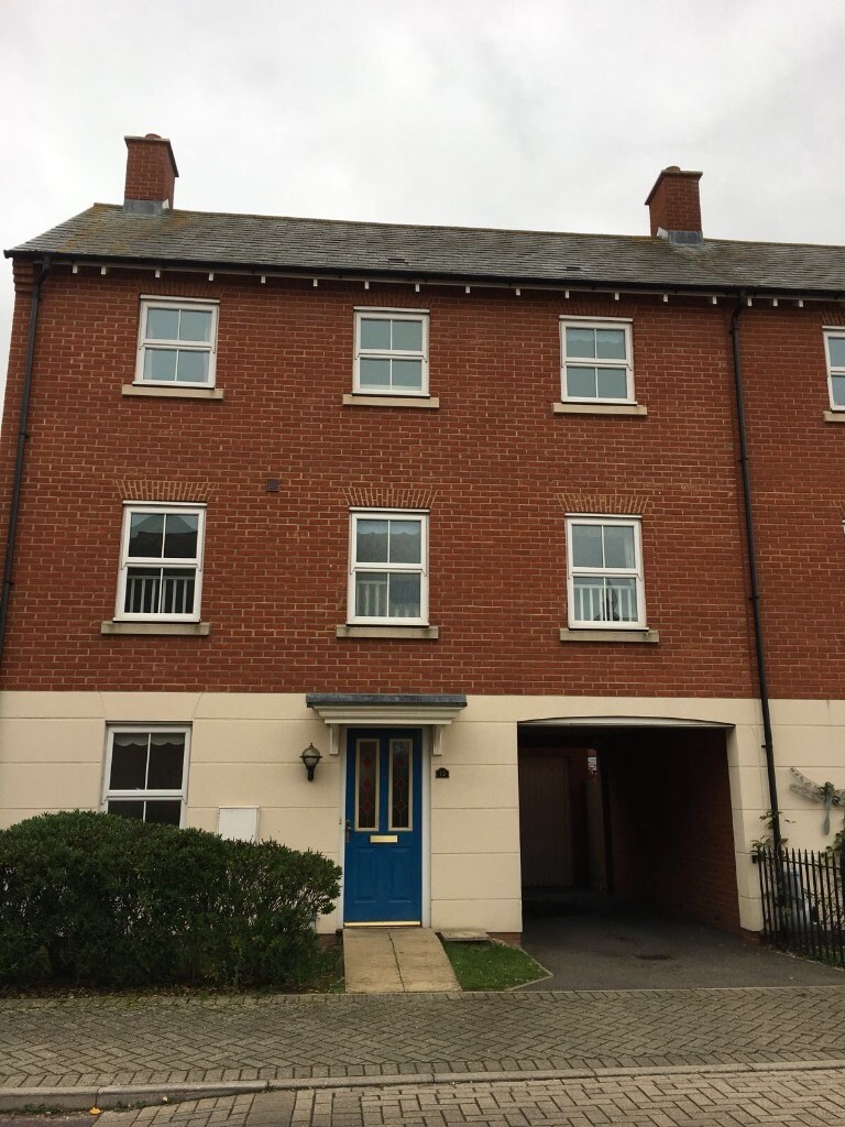 LOVELY 4 BEDROOM TOWNHOUSE FOR RENT in Colchester, Essex Gumtree