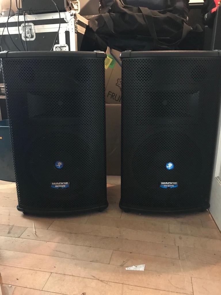 2X Mackie's SA1521Z powered Speakers for sale. in Hockley, West