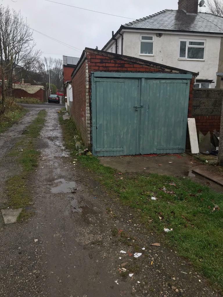 Garage to let/rent car or just storage in Blackburn, Lancashire Gumtree