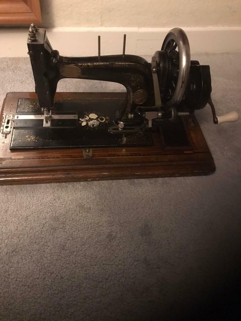 Antique sewing machine 1895 rare cardiff vintage hand crank in Barry