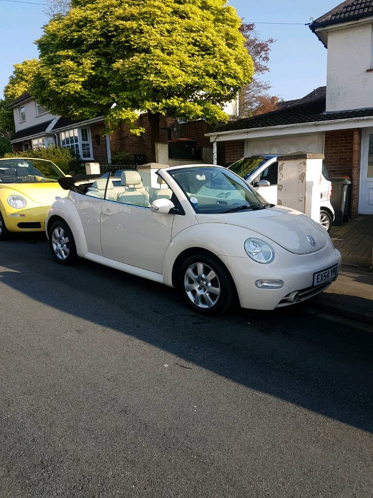 VOLKSWAGEN BEETLE CONVERTIBLE 2.0 AUTO 2004 .LOW MILES. CREAM WITH
