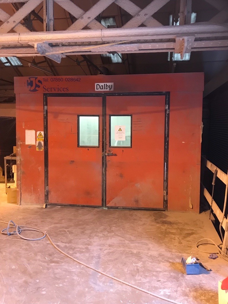 Dalby spray booth in Temple Meads, Bristol Gumtree
