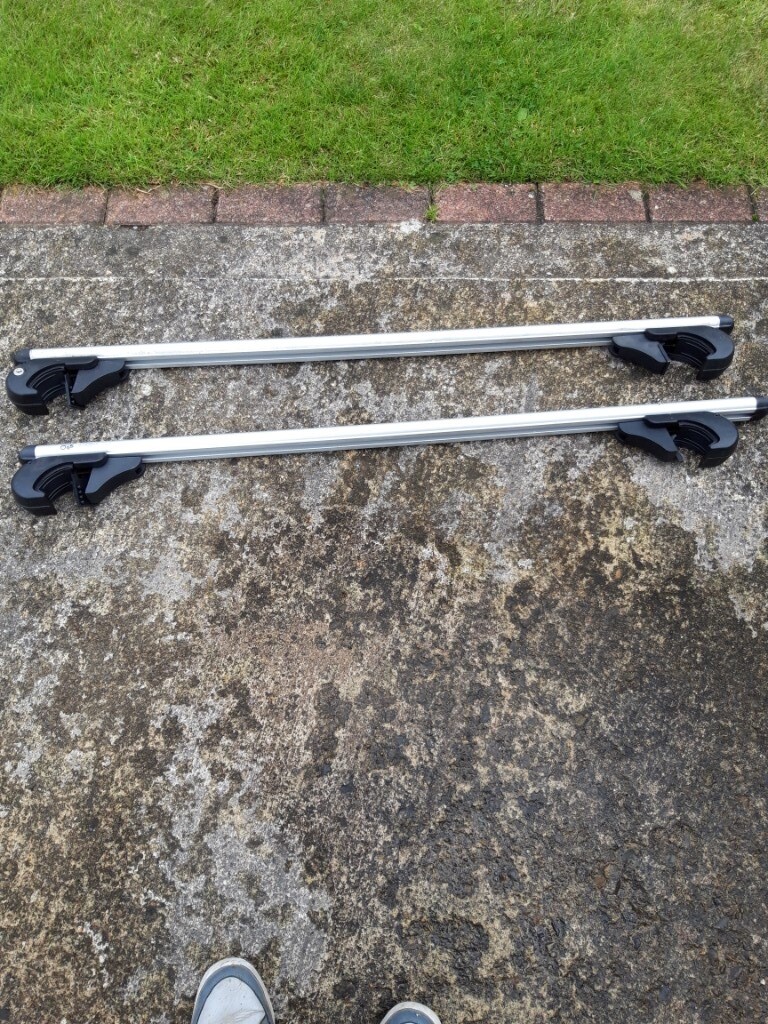 Adjustable/locking car roof bars in Darlington, County Durham Gumtree