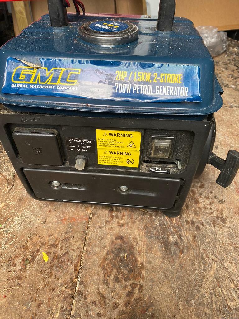 2 hp 1.5 kW 700 watt 2 stroke petrol small generator in Harrow
