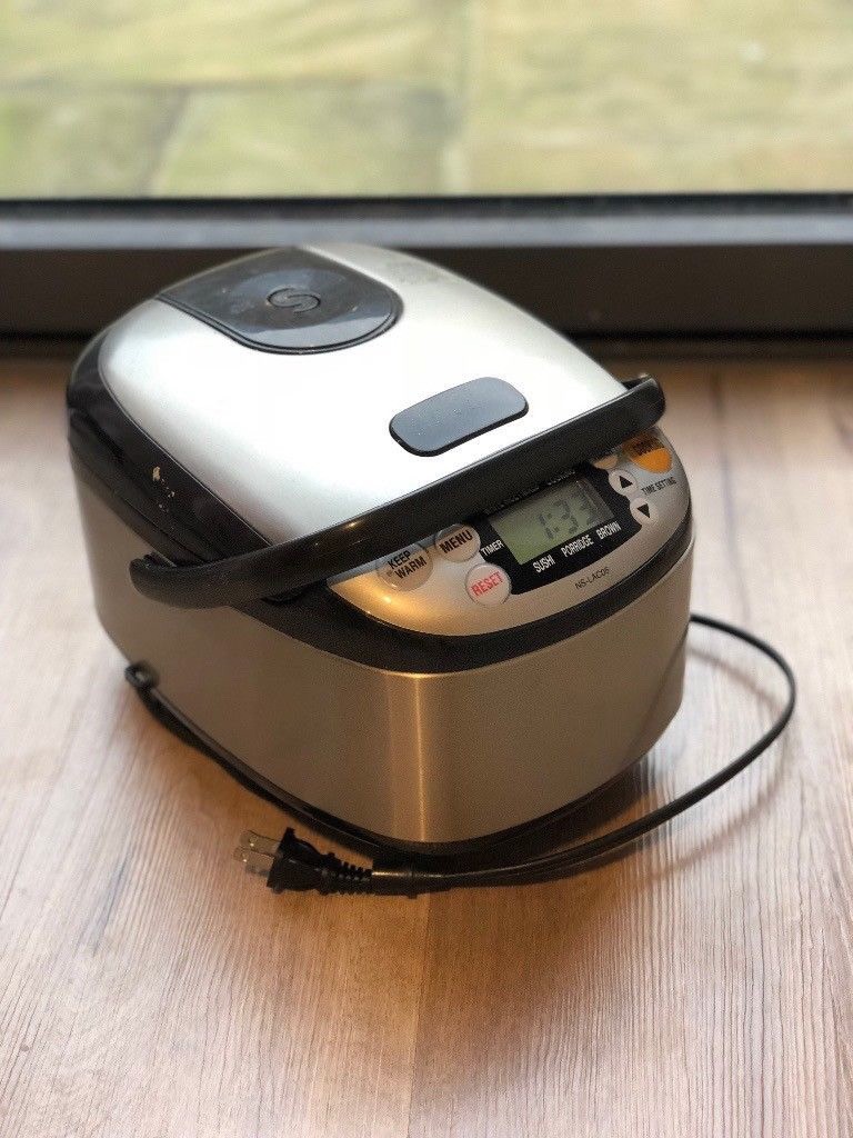 Zojirushi 3Cup Rice Cooker and Warmer (US OUTLET) in Wandsworth