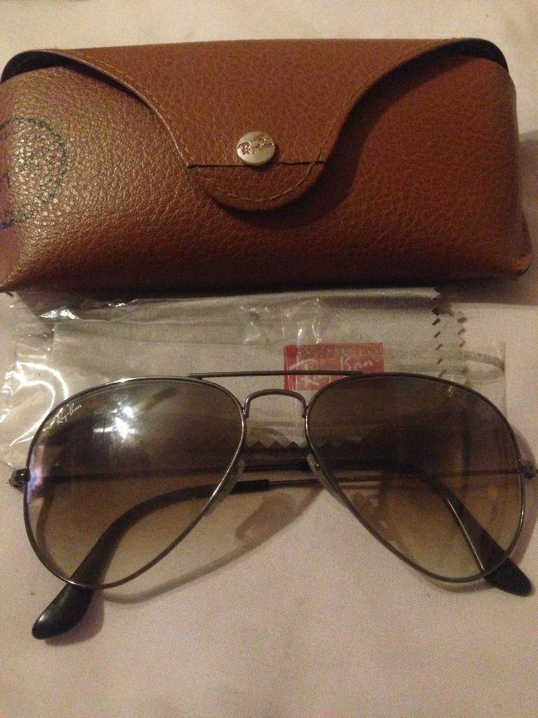 ray ban aviator sunglasses gumtree ray ban aviator sunglasses gumtree