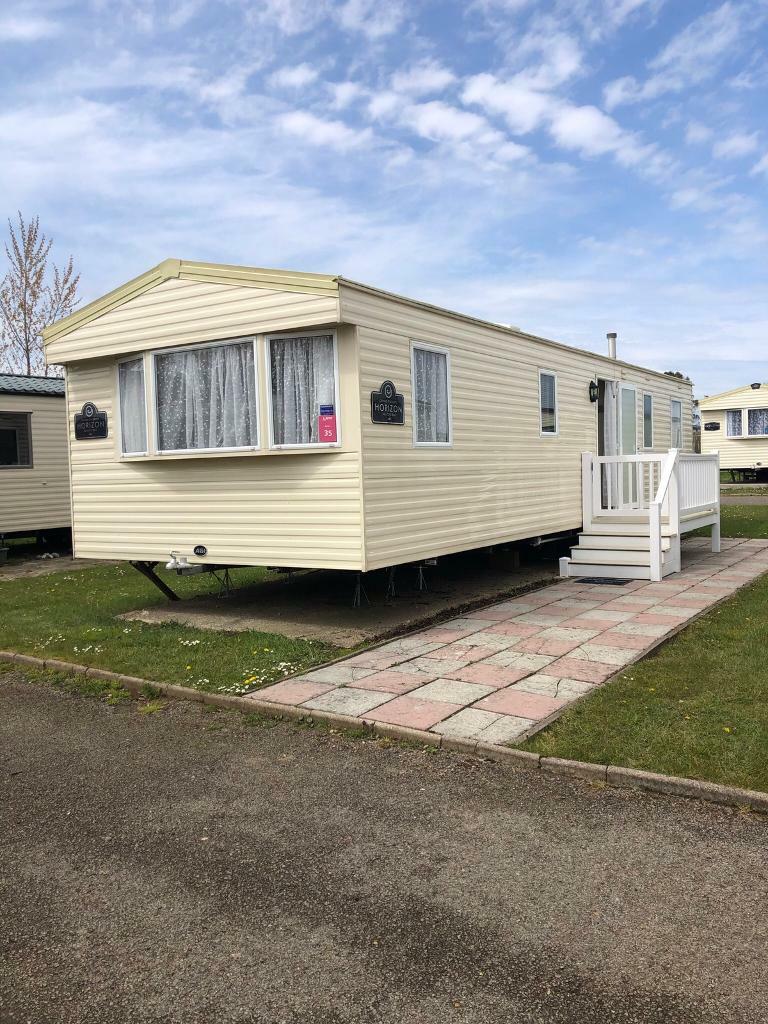 Haven, Caister on sea. 3 bed, 8 birth caravan for hire. in Caisteron