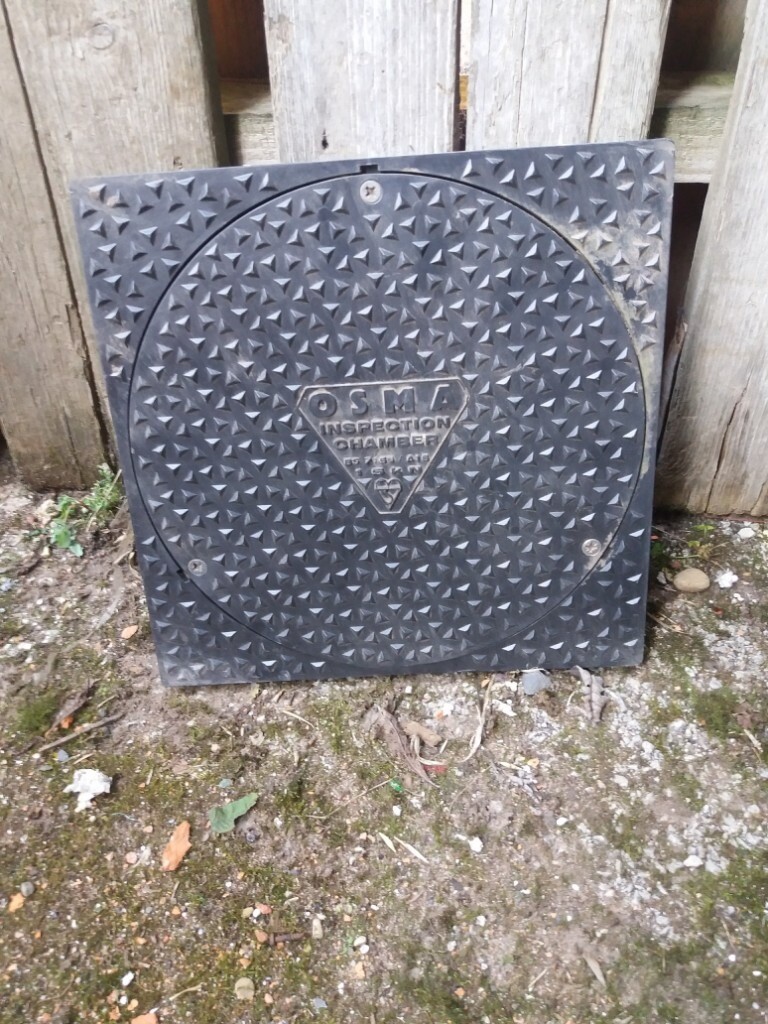 Osma 4D961 inspection chamber cover and lid 250mm in Heaton Mersey