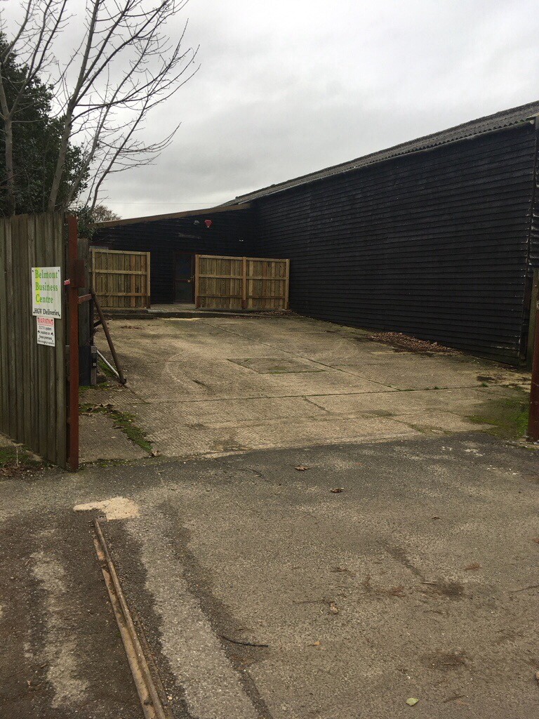 Open storage yard 1500 sq ft in Lewes, East Sussex Gumtree