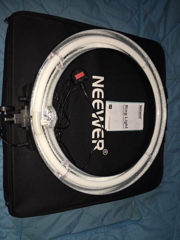 Neewer 18inch Ring Light Fluorescent Lighting Kit Undimmable Ring