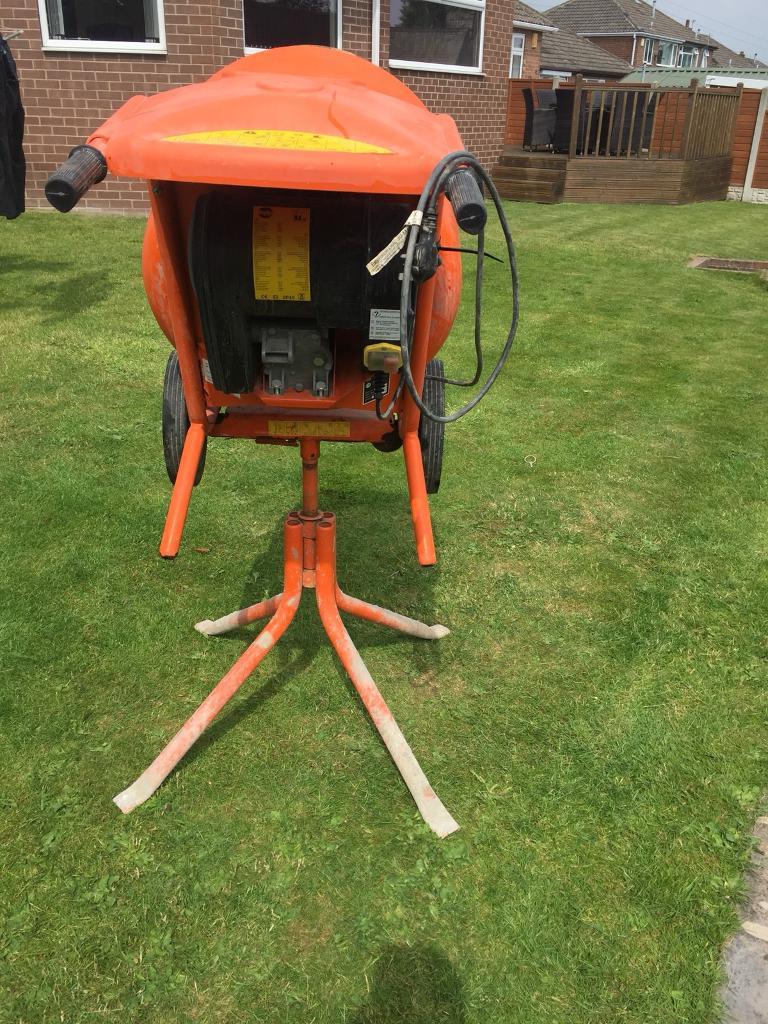 Belle 150 cement mixer 240v | in Stanley, West Yorkshire | Gumtree