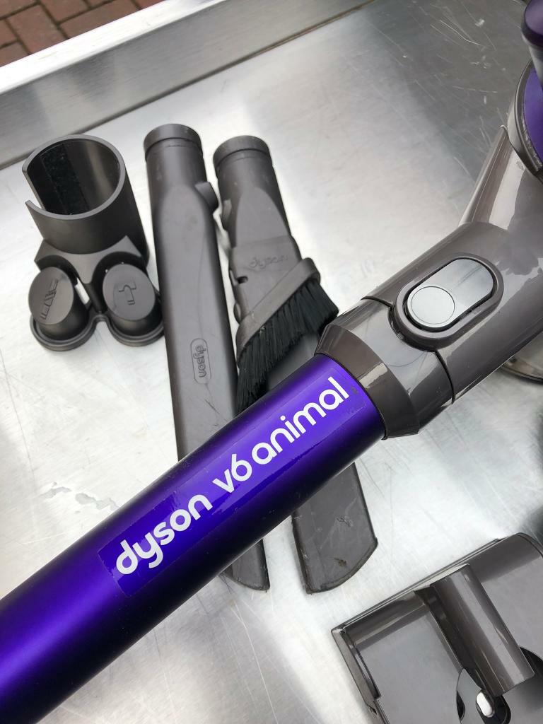 Dyson V6 Animal Cordless Vacuum Cleaner in Gartcosh, Glasgow Gumtree
