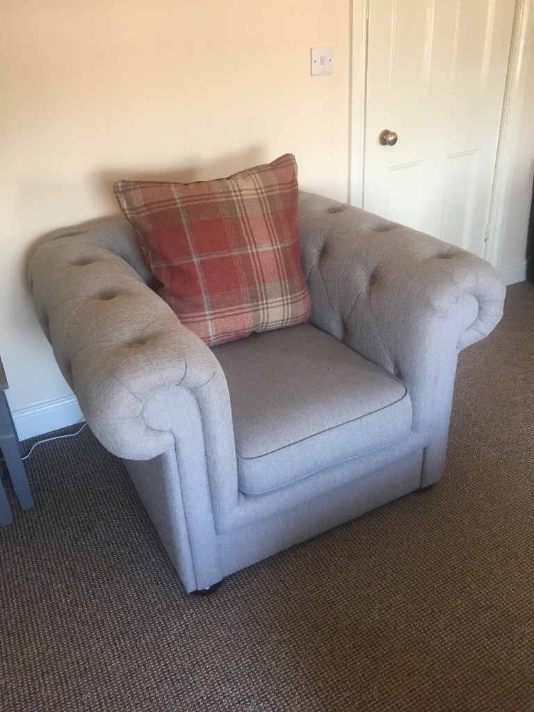 DFS Grey Chesterfield Sofa 3 piece set Excellent Condition in