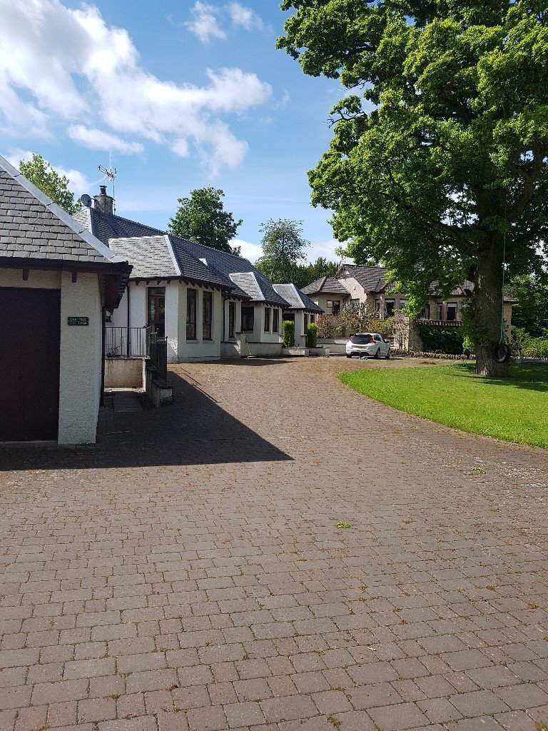 Rural Cottage for Rent in Kettins Village, Four Bedrooms, Large Garden