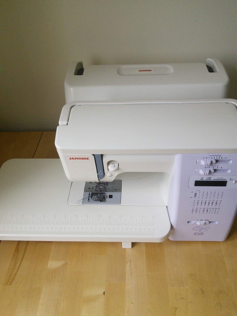 Швейная машина janome 6125