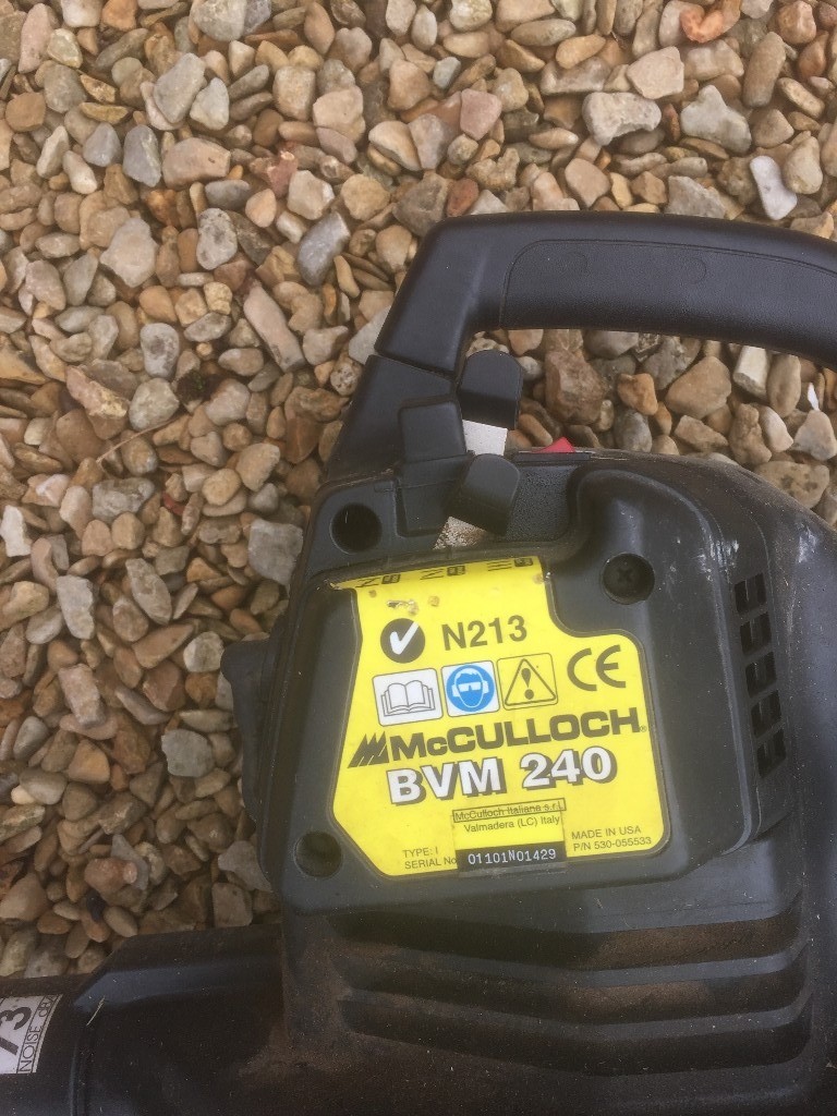 Leaf blower/vacuum petrol McCulloch BVM 240 in Swindon, Wiltshire