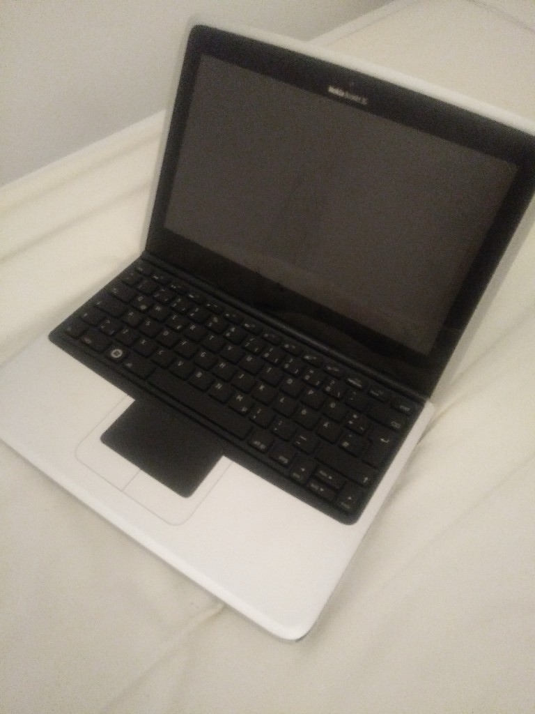 Small Laptop Nokia Booklet 3g For Sale In Stratford London Gumtree