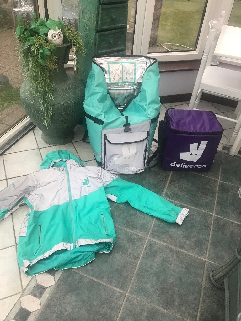 Deliveroo rider kit, with thermal bag ,coolbag and medium Jacket in
