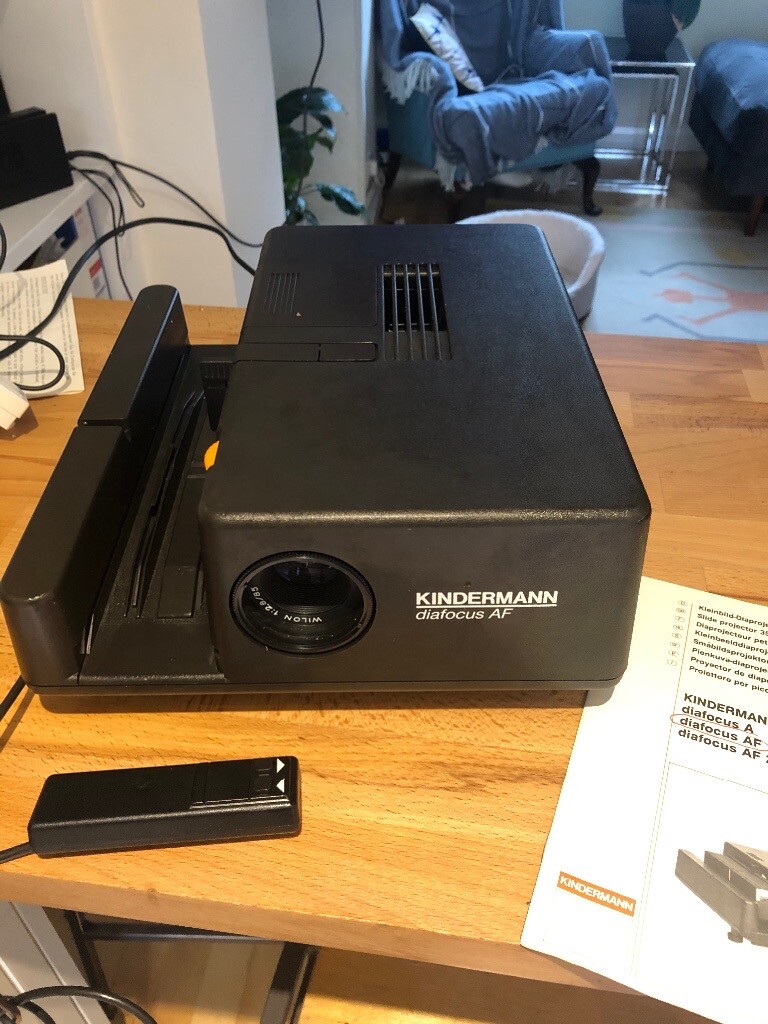 Kindermann diafocus AF slide projector 35mm with slide clicker and